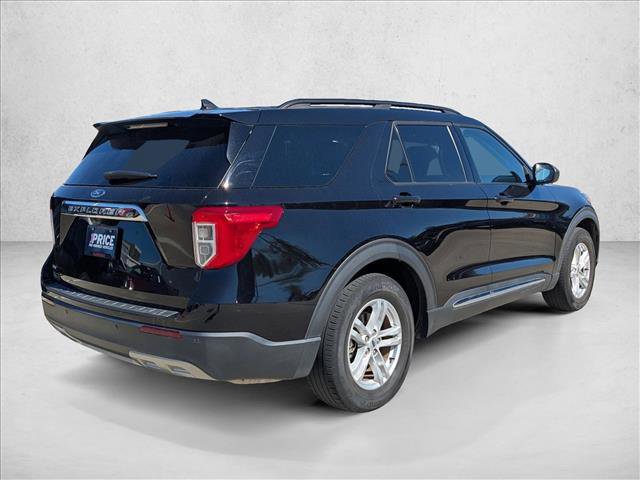 Used 2023 Ford Explorer XLT w/ Equipment Group 202A image 5