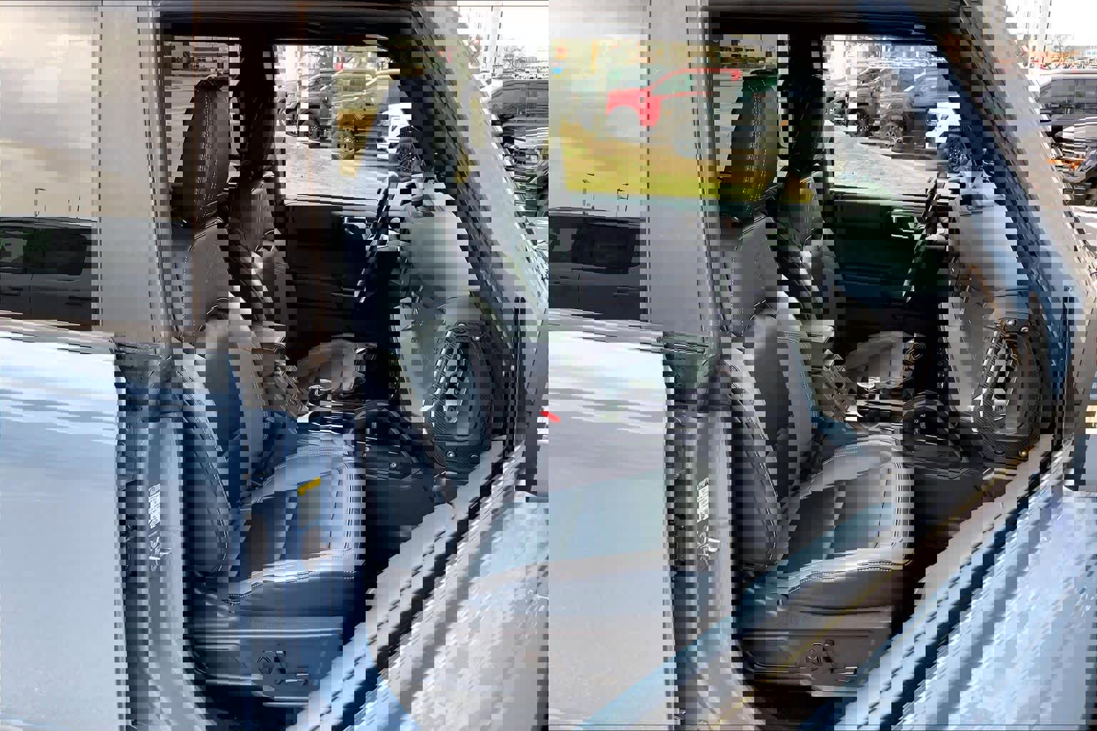 Used 2024 Ford Bronco Outer Banks image 9