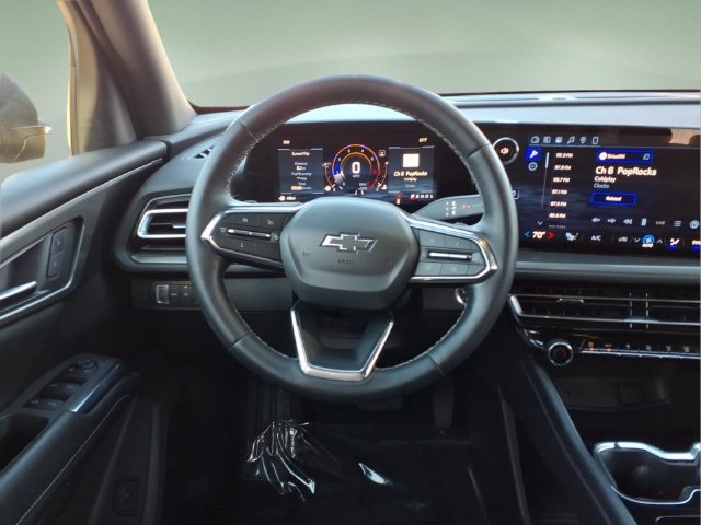 Used 2024 Chevrolet Traverse LS w/ Midnight/Sport Edition FWD image 6