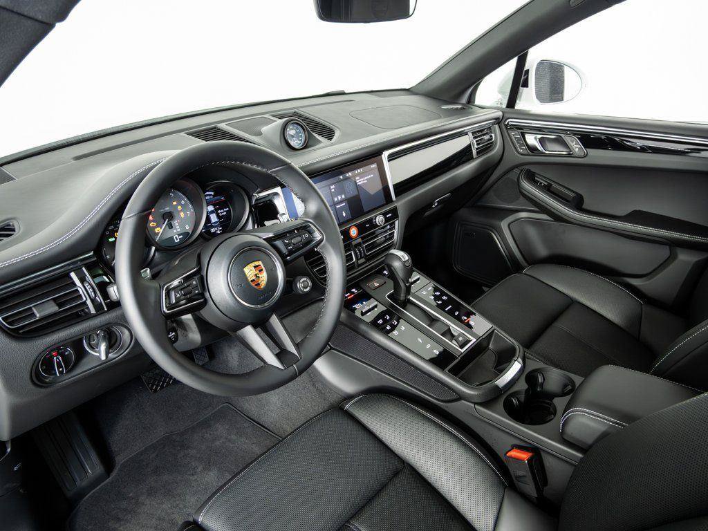 New 2026 Porsche Macan S AWD/4WD image 4