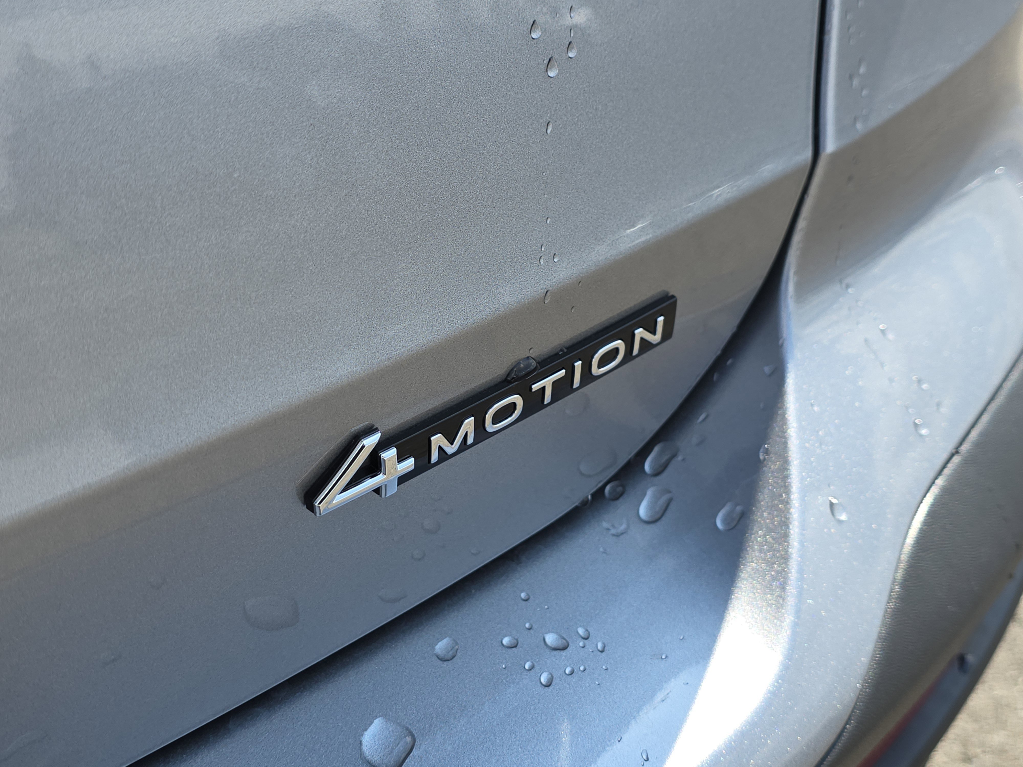 New 2025 Volkswagen Taos S image 10