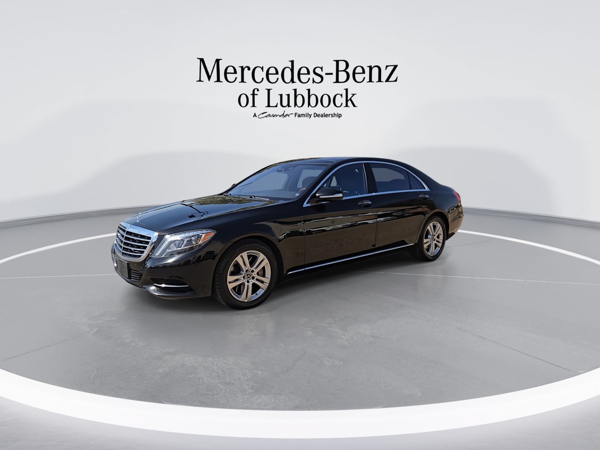 Used 2017 Mercedes-Benz S 550 Sedan image 4