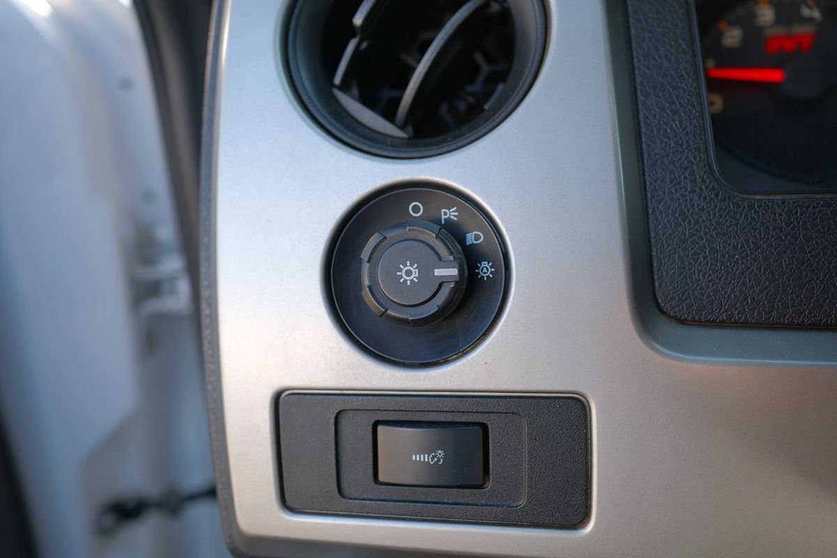 Used 2013 Ford F150 Raptor w/ Luxury Equipment Group AWD/4WD image 12