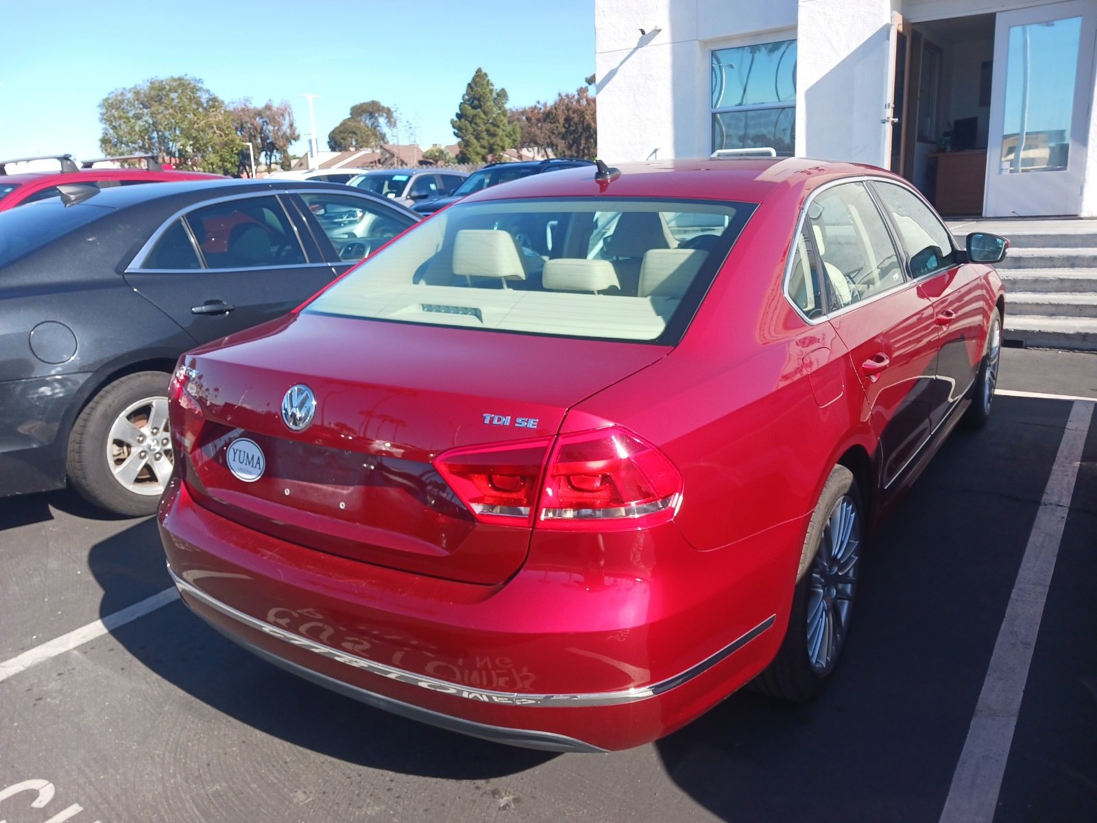 Used 2015 Volkswagen Passat TDI SE image 3