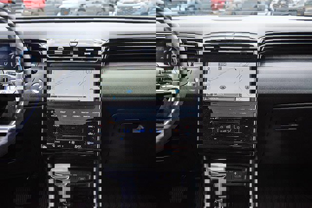 Used 2024 Hyundai Santa Cruz SEL w/ Activity Package image 11