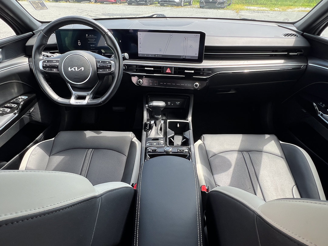 Used 2025 Kia K5 GT-Line w/ GT-Line Premium Package FWD image 28