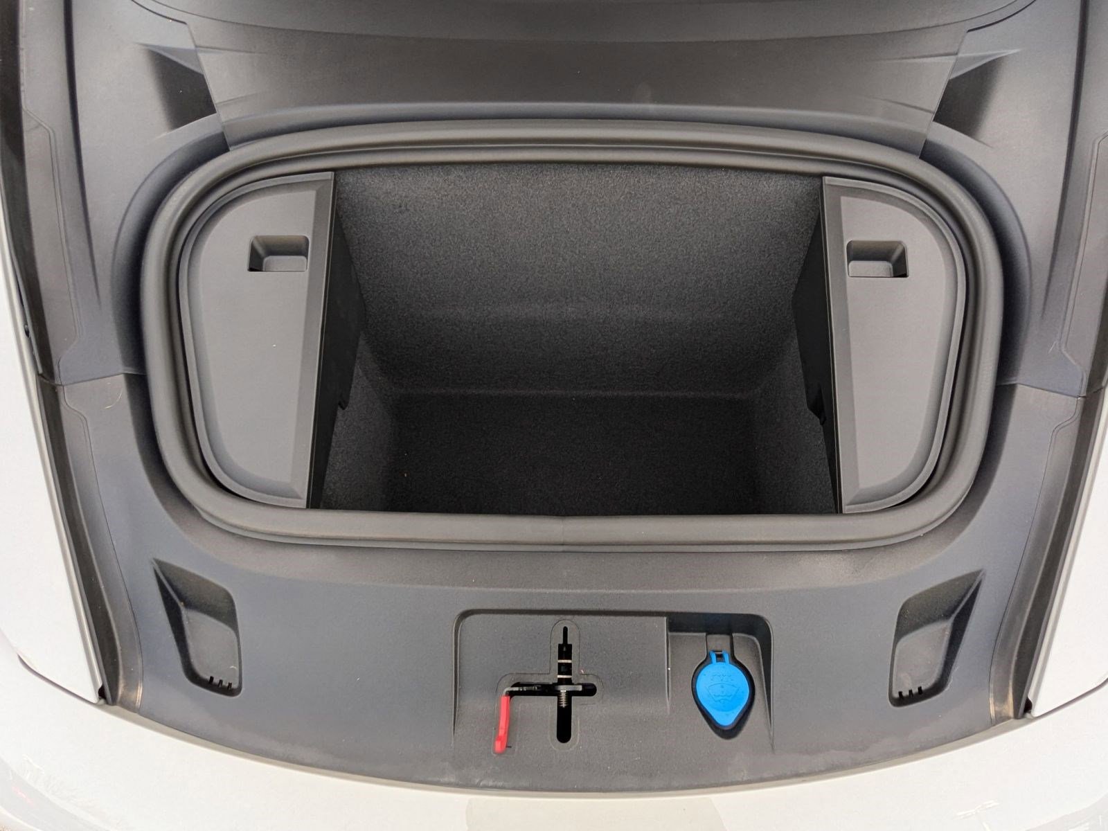 New 2025 Porsche Taycan Turbo image 28