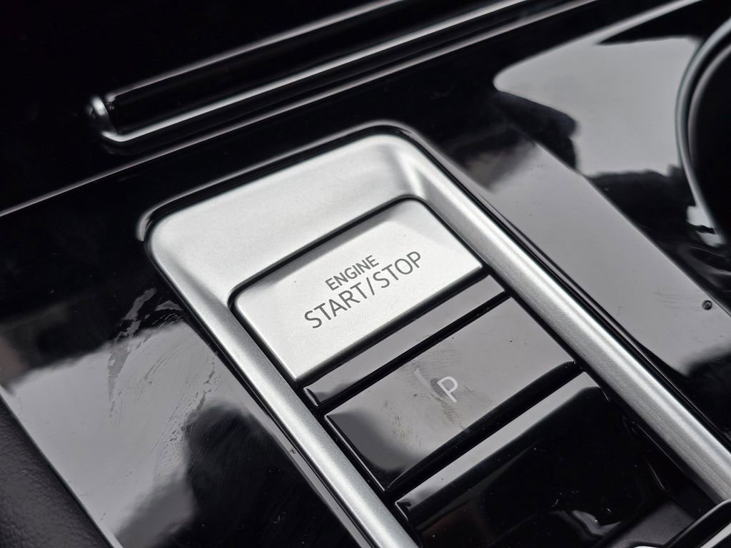New 2026 Volkswagen Atlas Cross Sport SEL AWD/4WD image 36