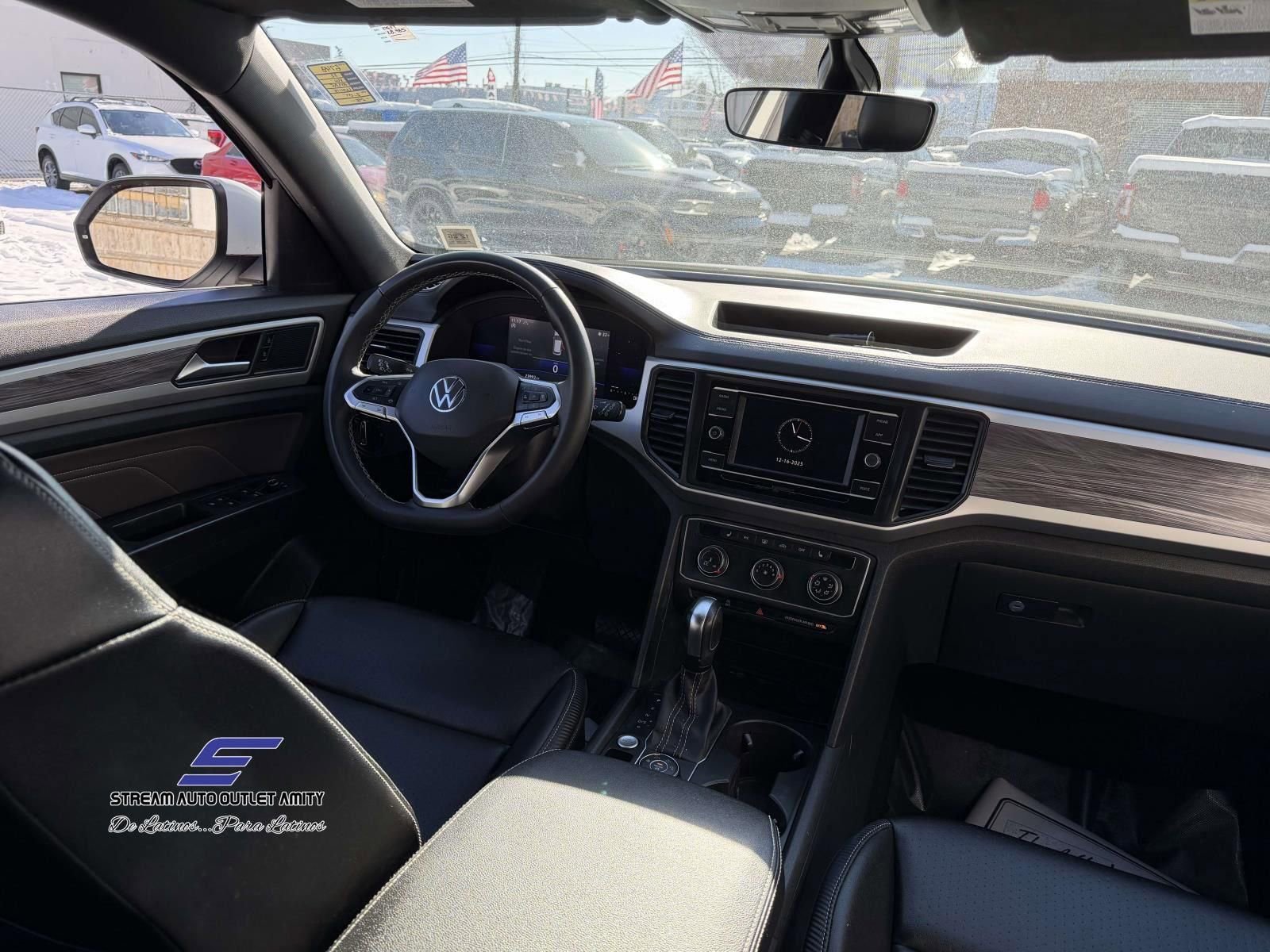 Used 2022 Volkswagen Atlas Cross Sport SE AWD/4WD image 23