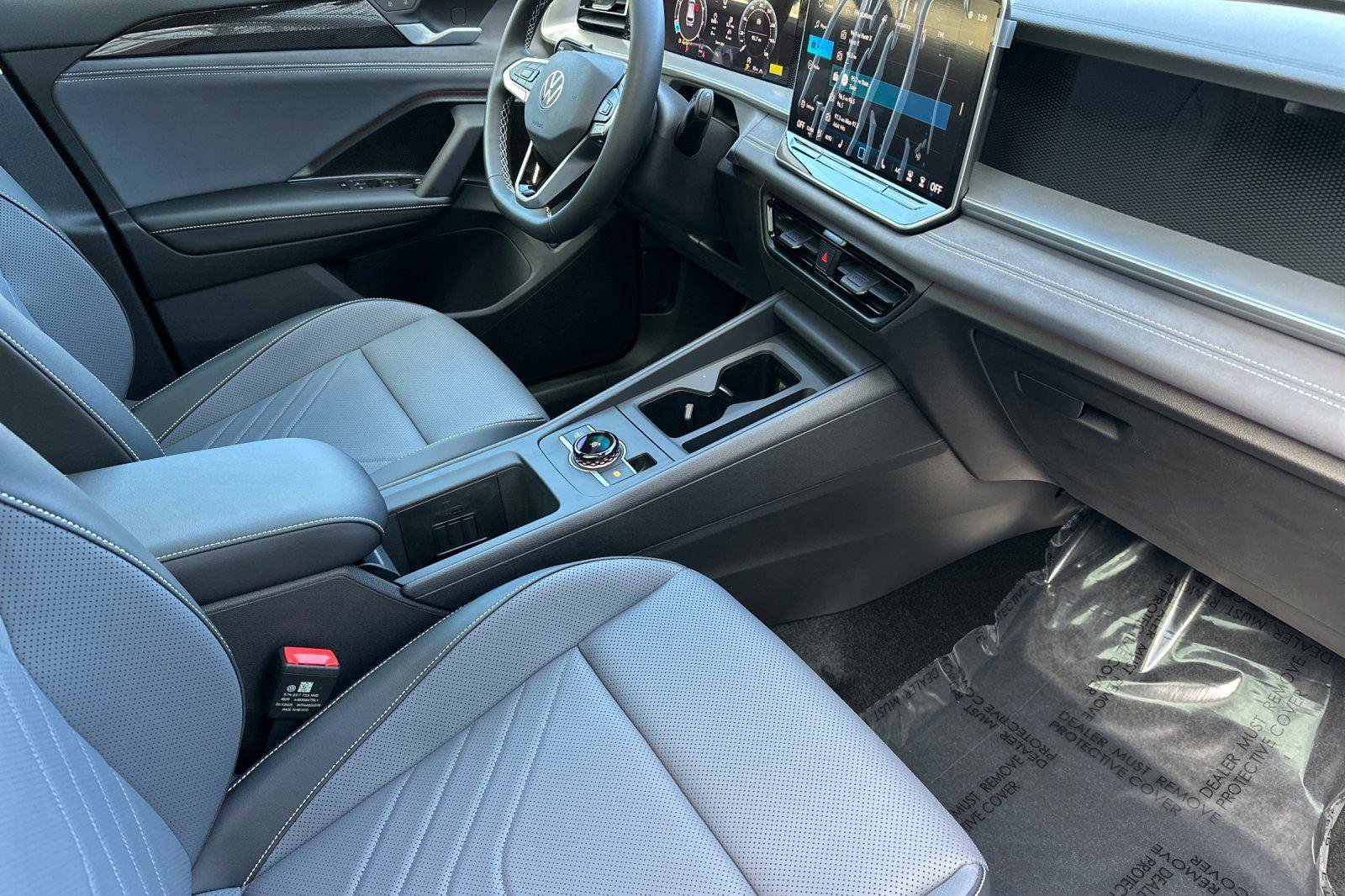 New 2026 Volkswagen Tiguan SE image 15