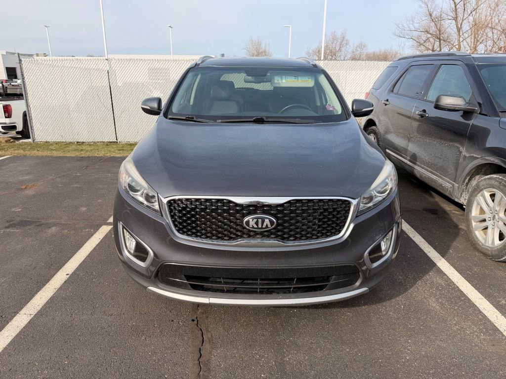 Used 2016 Kia Sorento EX FWD image 2