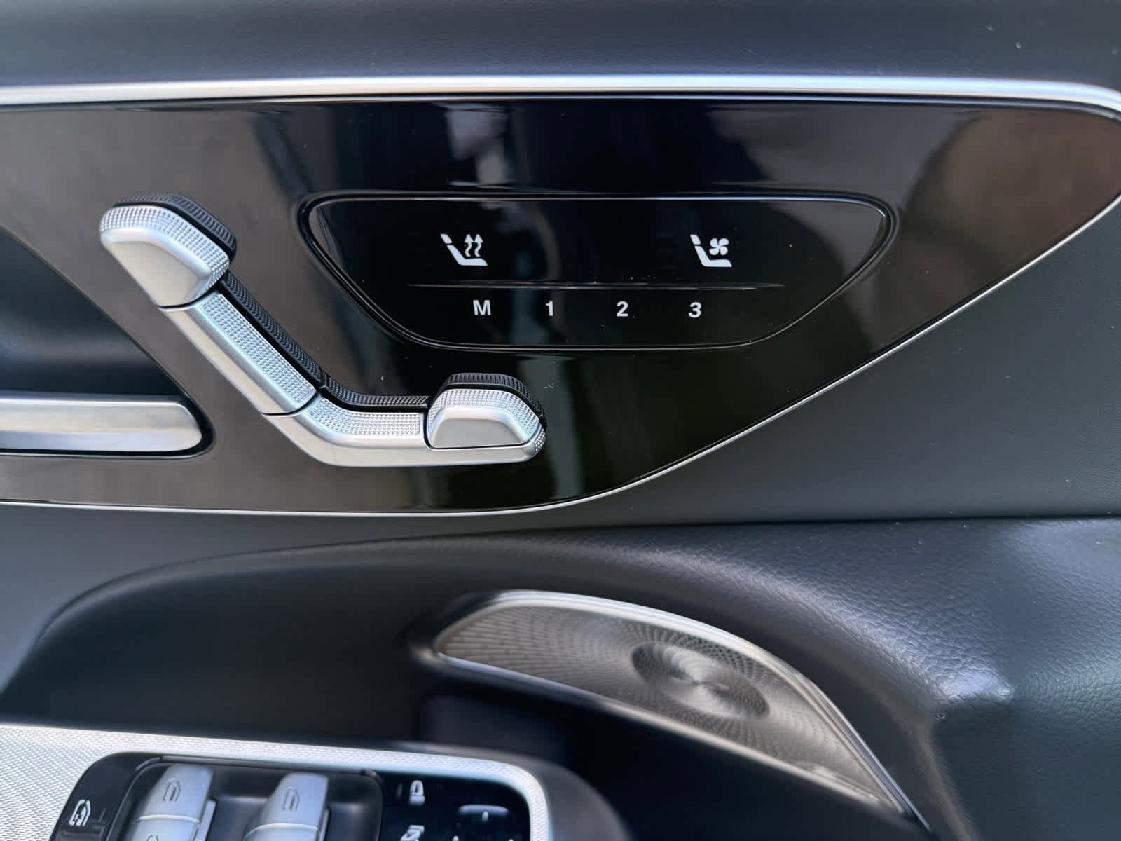 New 2026 Mercedes-Benz E 53 AMG e 4MATIC Sedan image 27