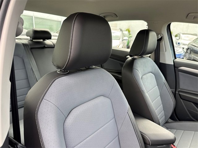 New 2025 Volkswagen Jetta SE image 16