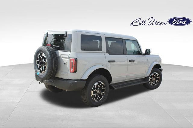 New 2026 Ford Bronco Outer Banks AWD/4WD image 3