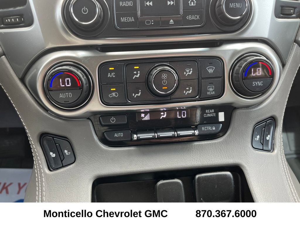 Used 2018 Chevrolet Suburban LT w/ LT Signature Package image 21
