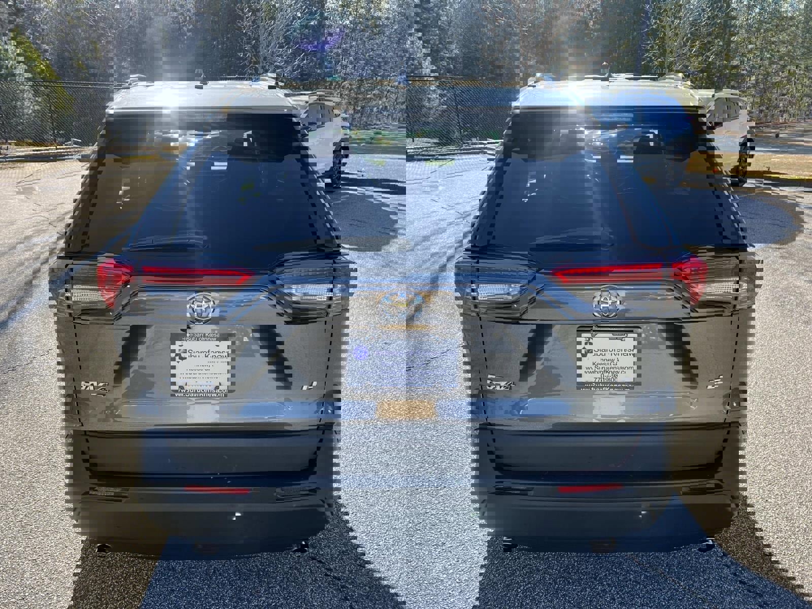 Used 2021 Toyota RAV4 LE image 6