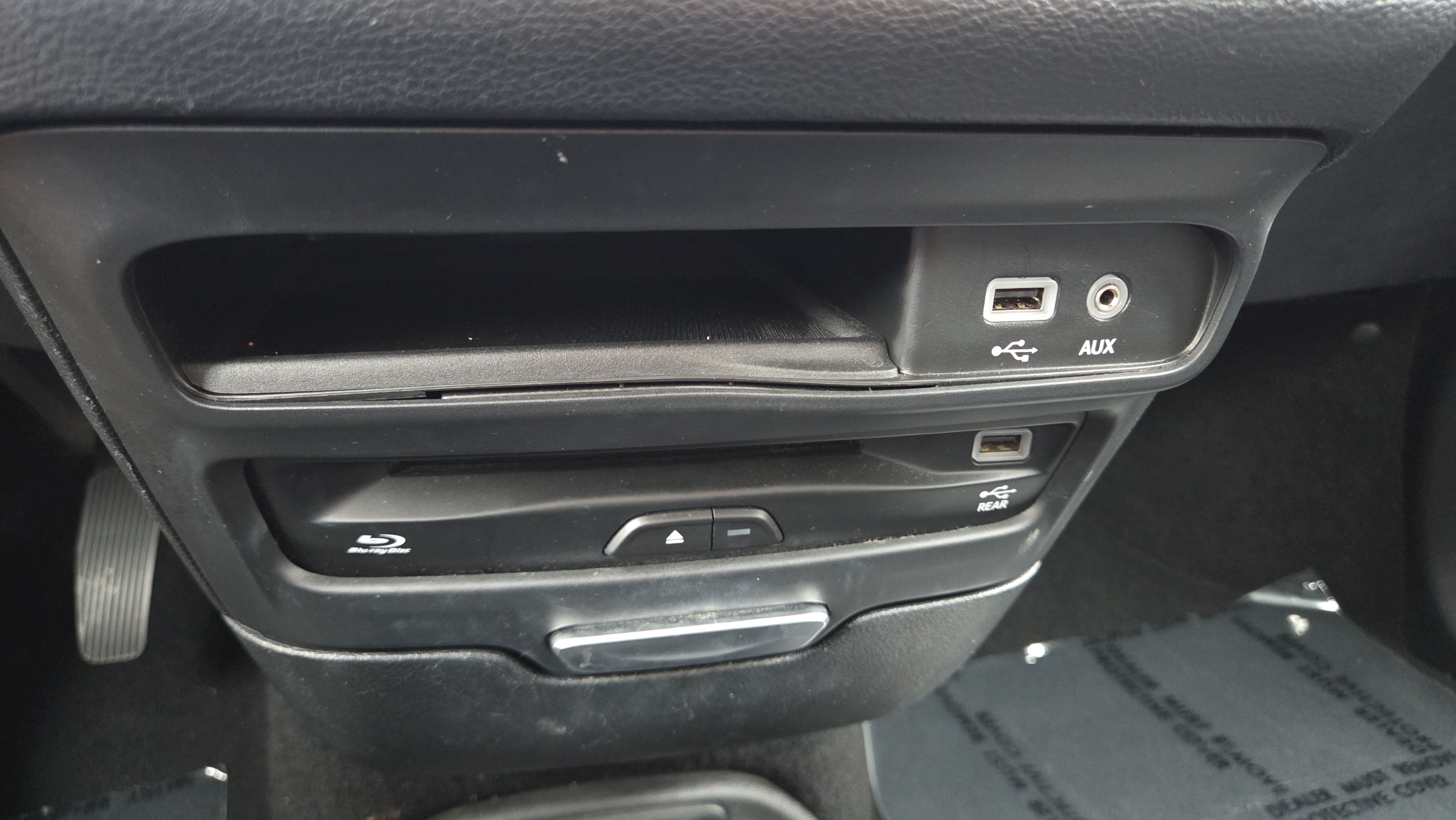 Used 2019 Chrysler Pacifica Touring-L Plus w/ S Appearance Package FWD image 28