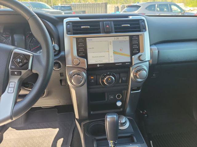 Certified 2021 Toyota 4Runner SR5 Premium w/ Moonroof Package AWD/4WD image 22