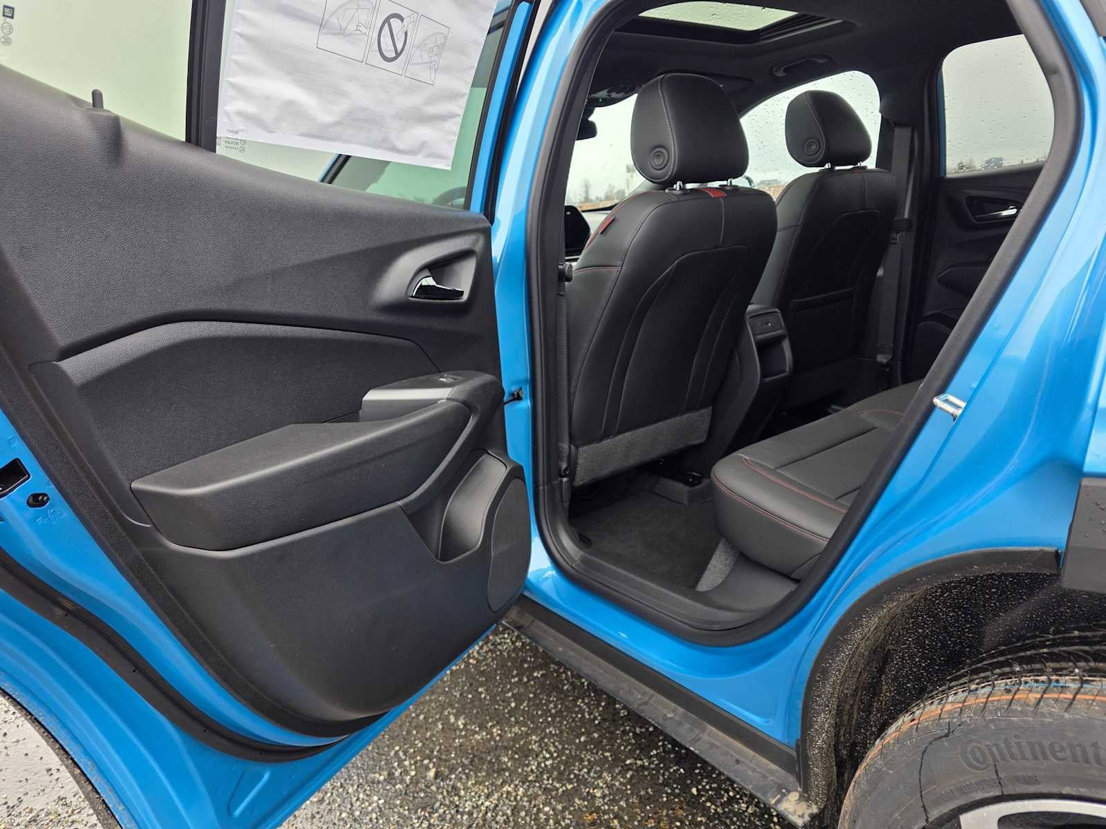 New 2026 Chevrolet Trax RS w/ Sunroof Package FWD image 15