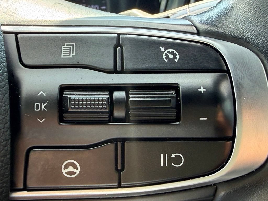 Used 2022 Kia K5 GT-Line FWD image 15