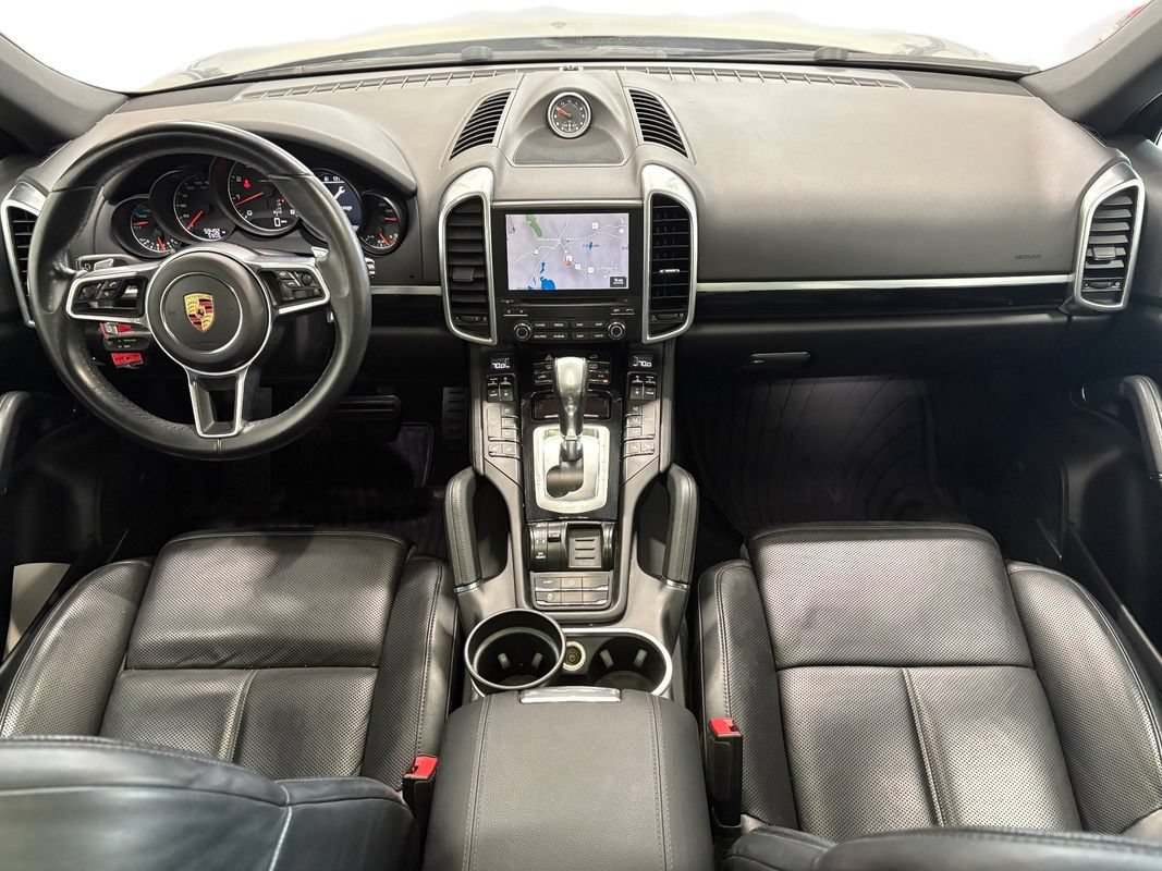 Used 2018 Porsche Cayenne AWD/4WD image 18