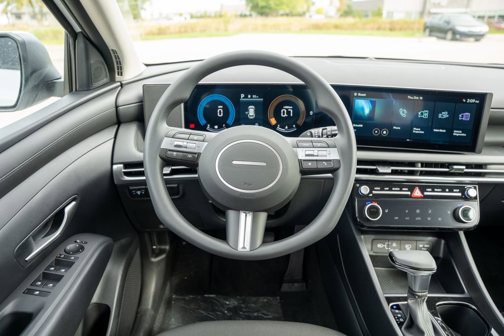 New 2026 Hyundai Tucson SEL image 14