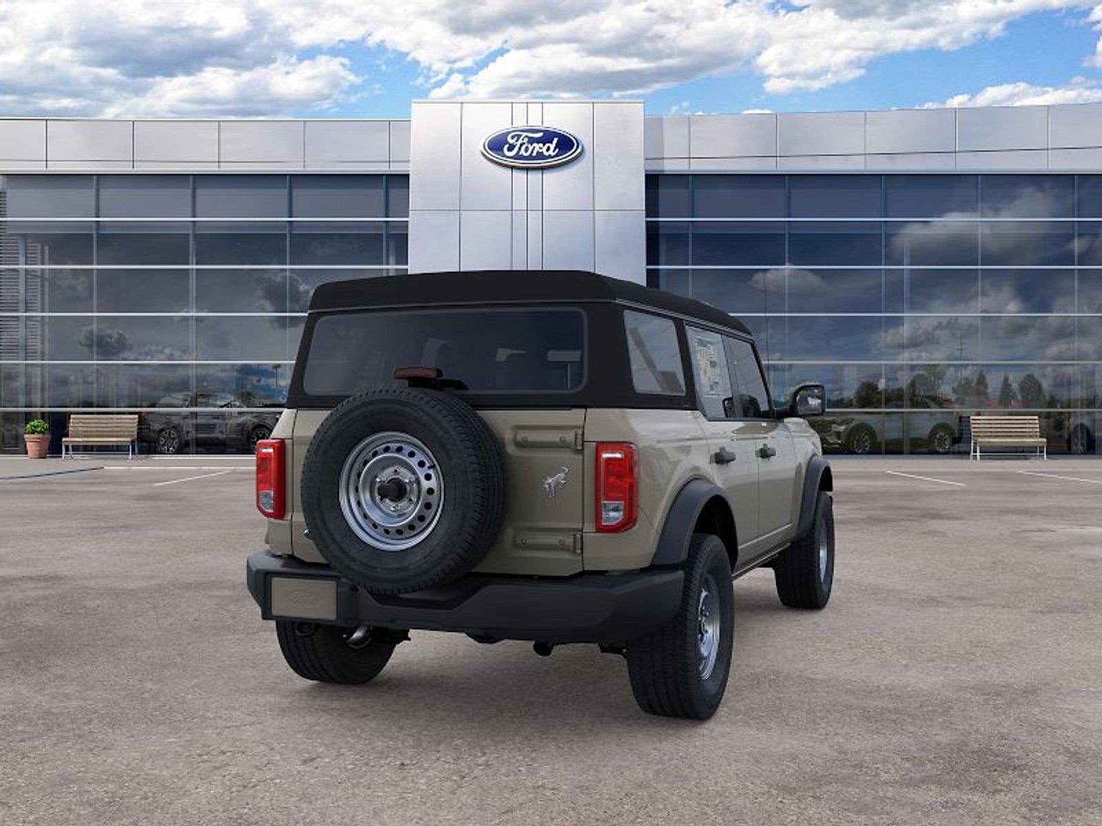 New 2026 Ford Bronco 4-Door AWD/4WD image 8