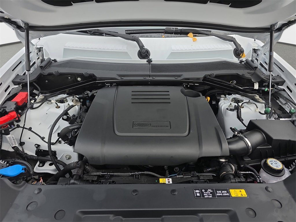 New 2026 Land Rover Defender 110 S image 30