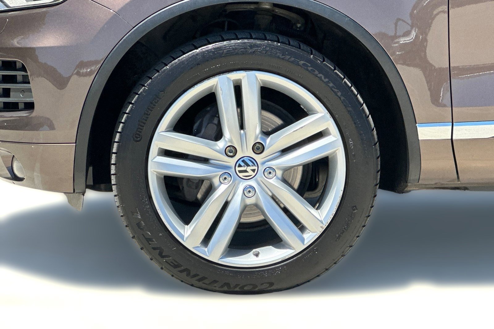 Used 2013 Volkswagen Touareg Executive AWD/4WD image 11