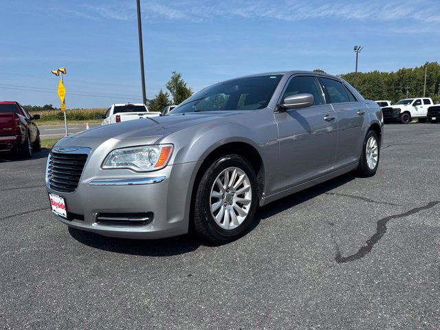 Used 2014 Chrysler 300 RWD image 35