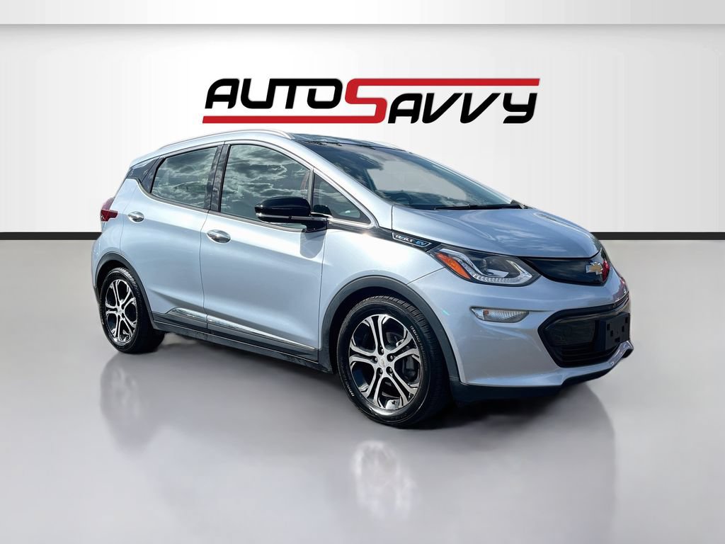 Used 2018 Chevrolet Bolt Premier w/ Driver Confidence II Package FWD image 1
