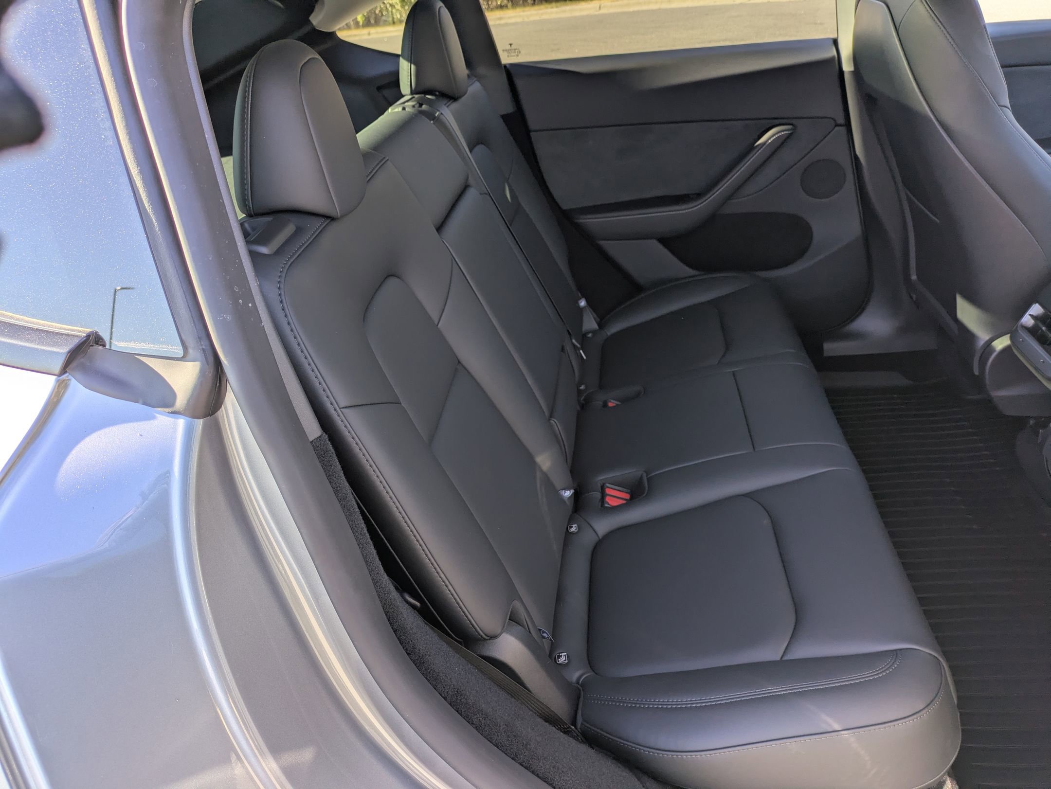 Used 2025 Tesla Model Y Long Range image 23