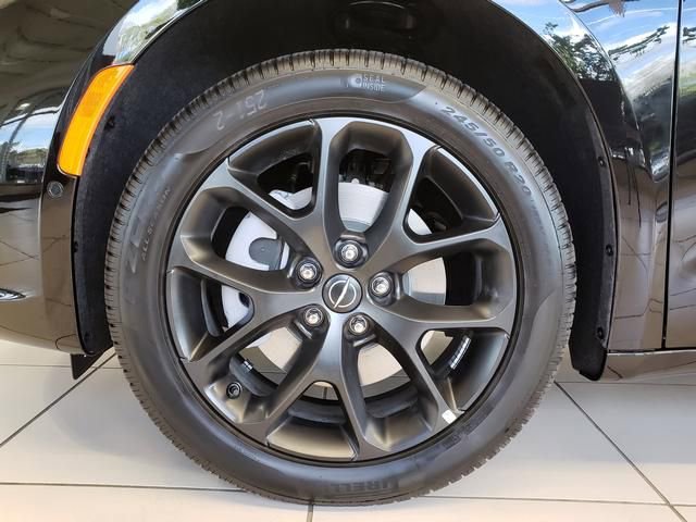 New 2026 Chrysler Pacifica Limited w/ S Appearance Package image 12
