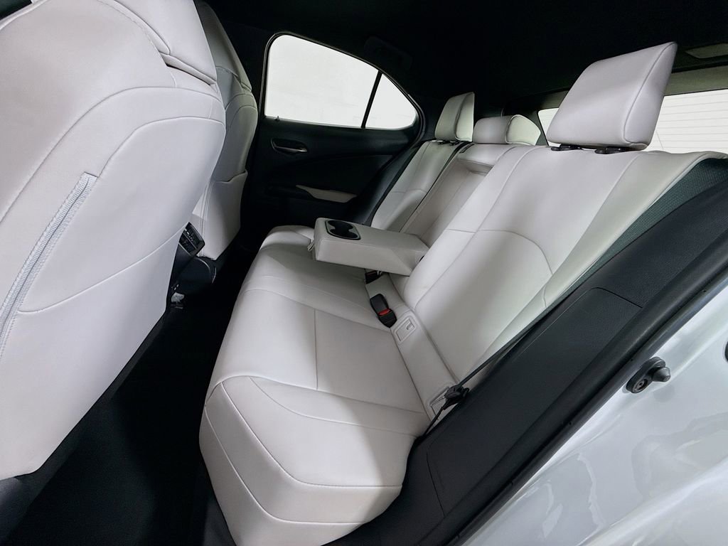 Certified 2022 Lexus UX 200 w/ Premium Package image 24