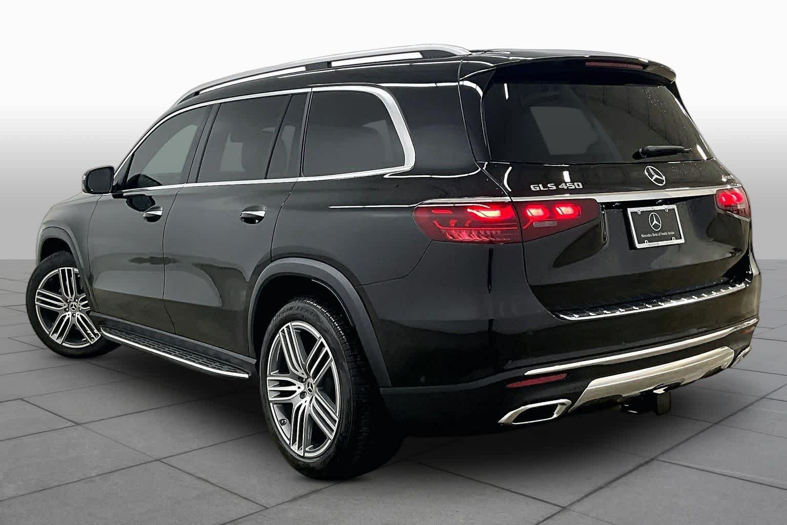 New 2026 Mercedes-Benz GLS 450 4MATIC image 12