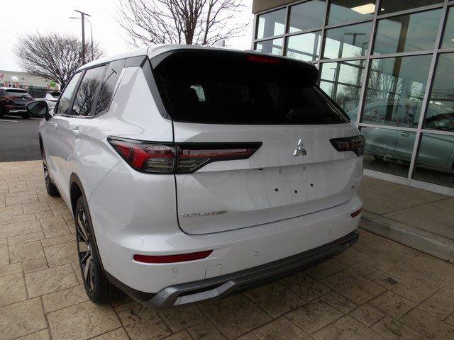New 2026 Mitsubishi Outlander SE image 5