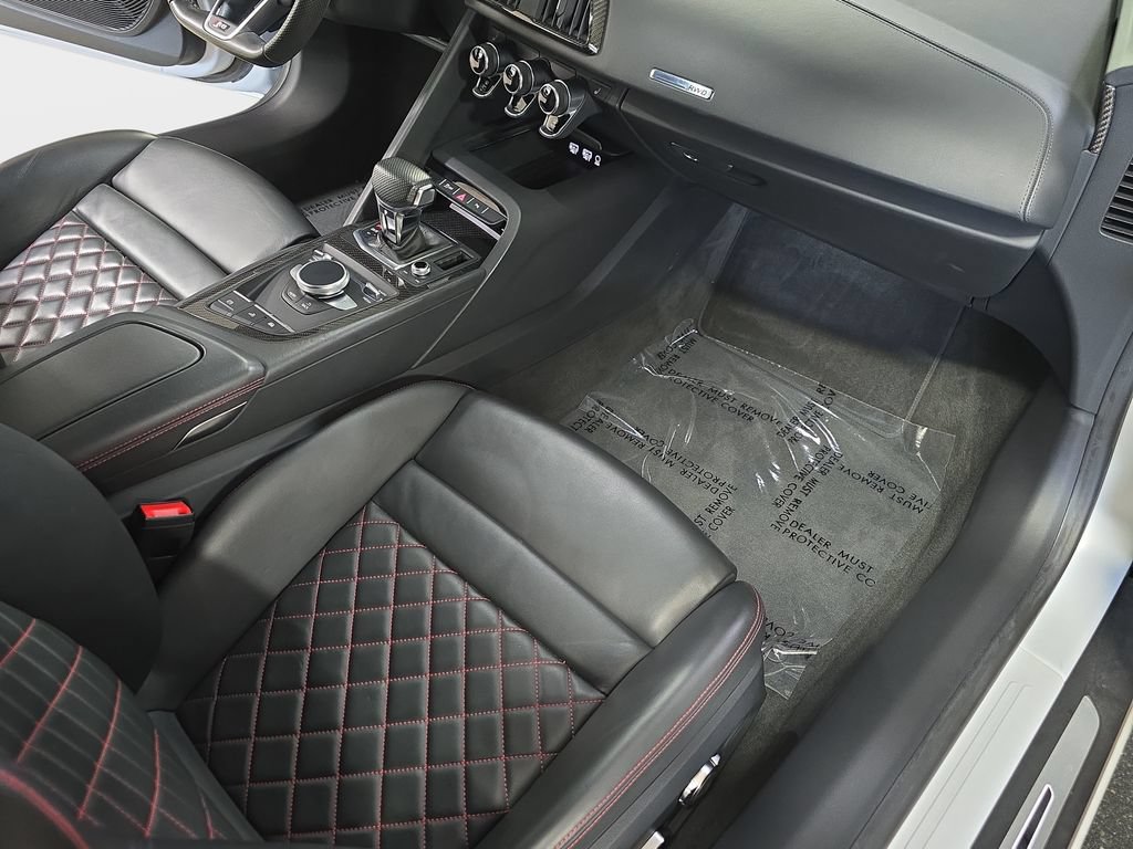 Used 2021 Audi R8 V10 w/ Premium Package RWD image 13