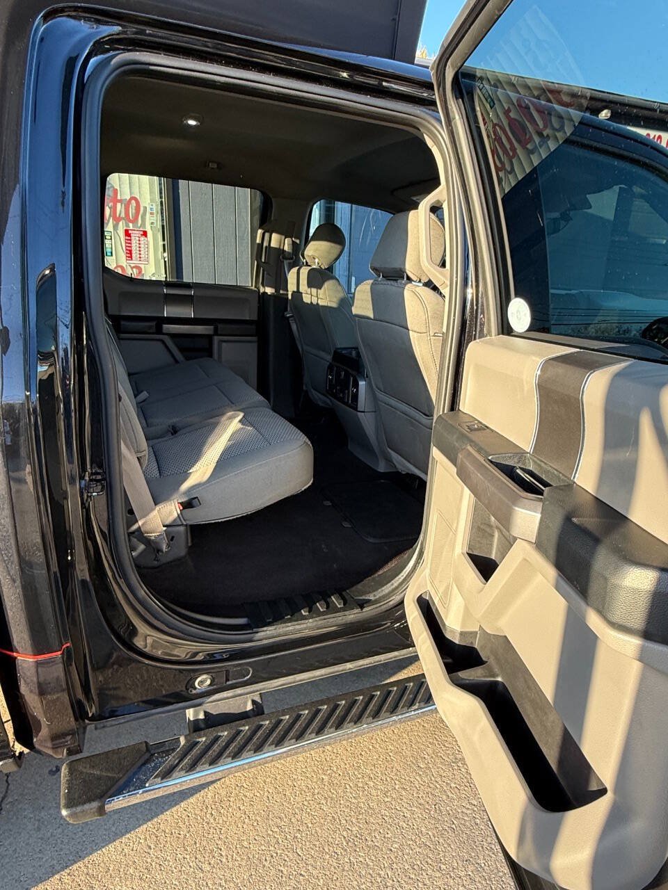 Used 2019 Ford F150 XLT w/ Equipment Group 302A Luxury AWD/4WD image 8