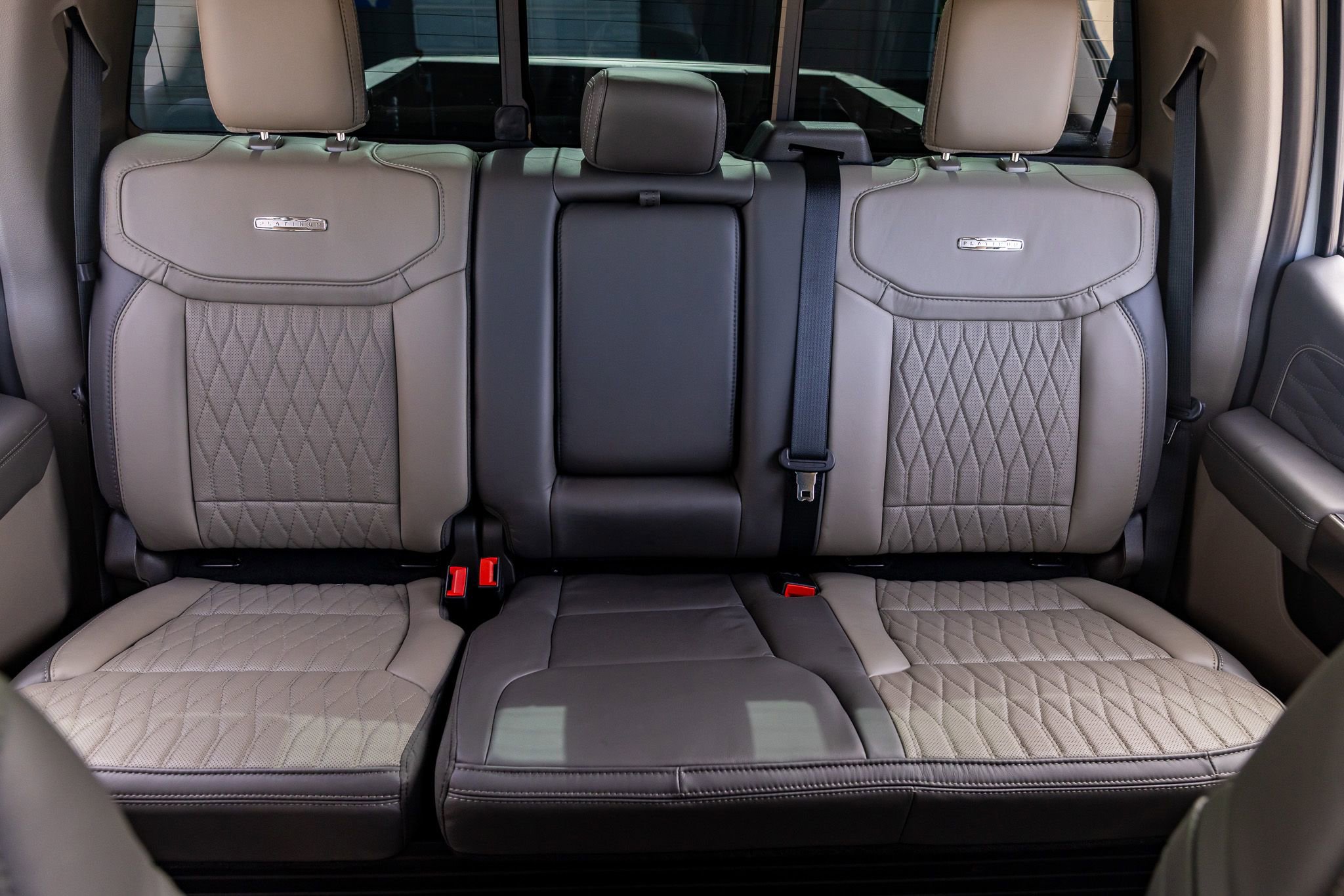 Used 2026 Ford F450 Platinum w/ Platinum Plus Package image 35