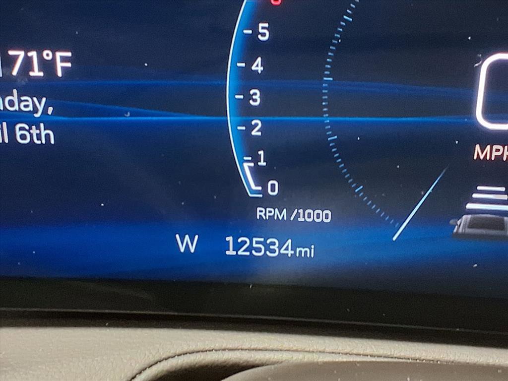 Certified 2025 Cadillac XT4 Premium Luxury image 29