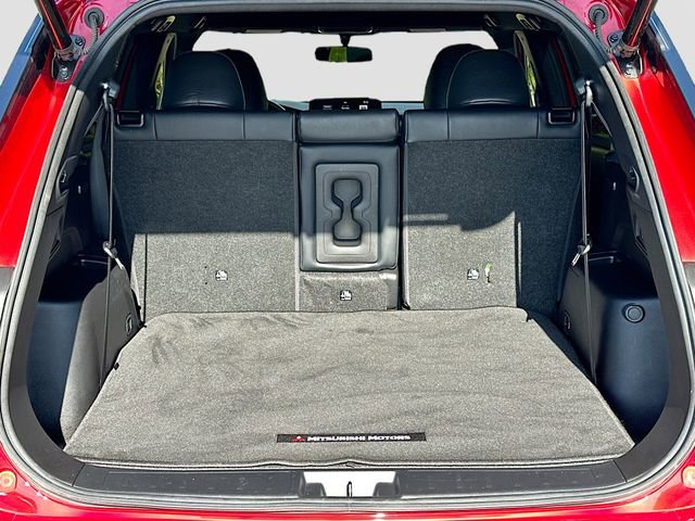 Used 2024 Mitsubishi Outlander SE Black Edition image 25