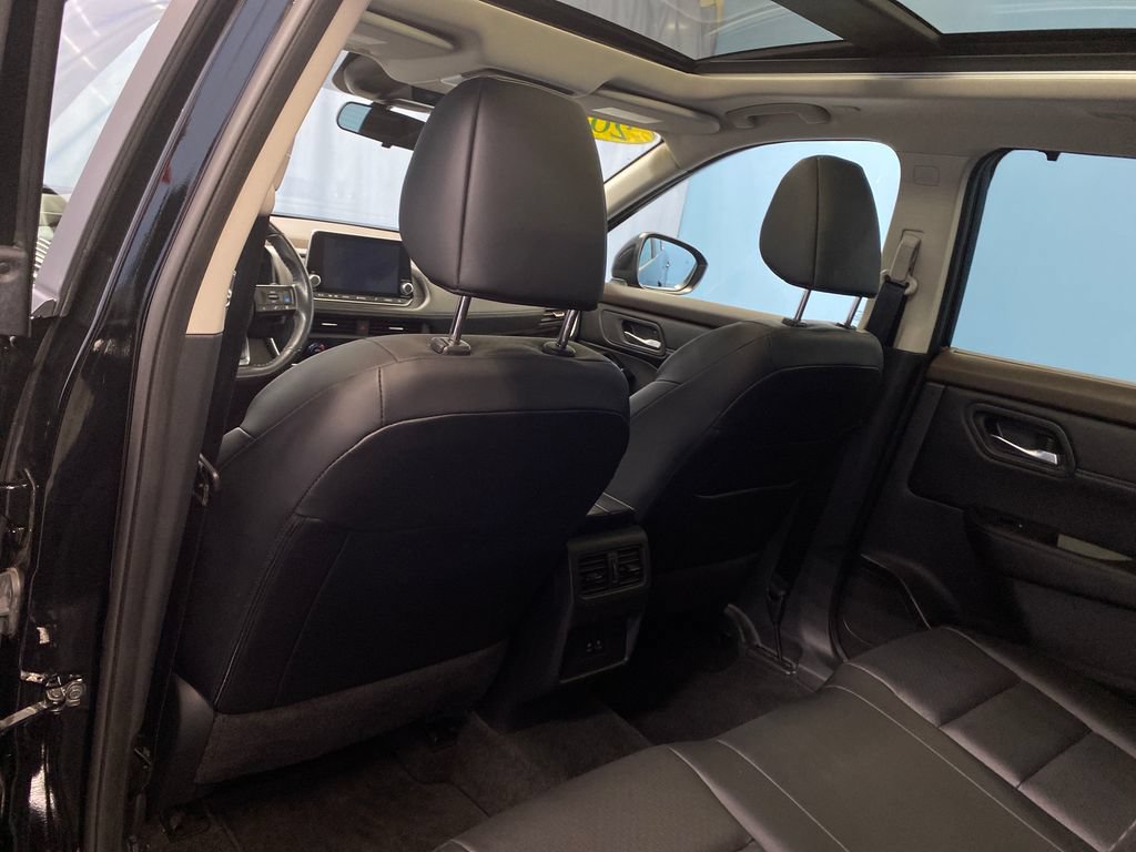 Used 2023 Nissan Rogue SV w/ SV Premium B Package AWD/4WD image 26