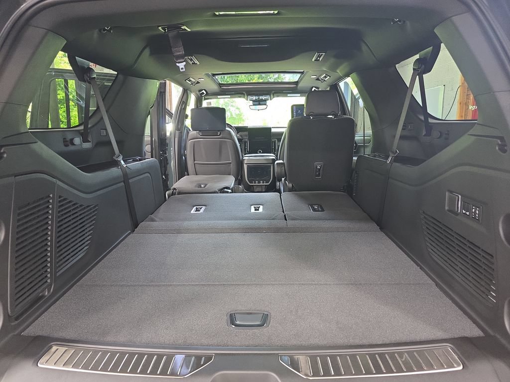 New 2026 GMC Yukon XL AT4 Ultimate AWD/4WD image 14
