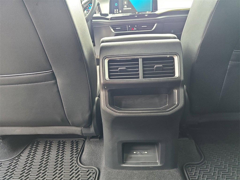 Used 2024 Volkswagen Atlas Cross Sport SE image 27