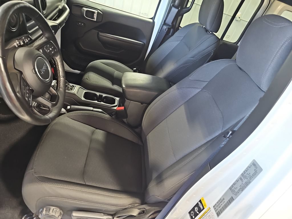 Used 2022 Jeep Wrangler Unlimited Sport AWD/4WD image 14