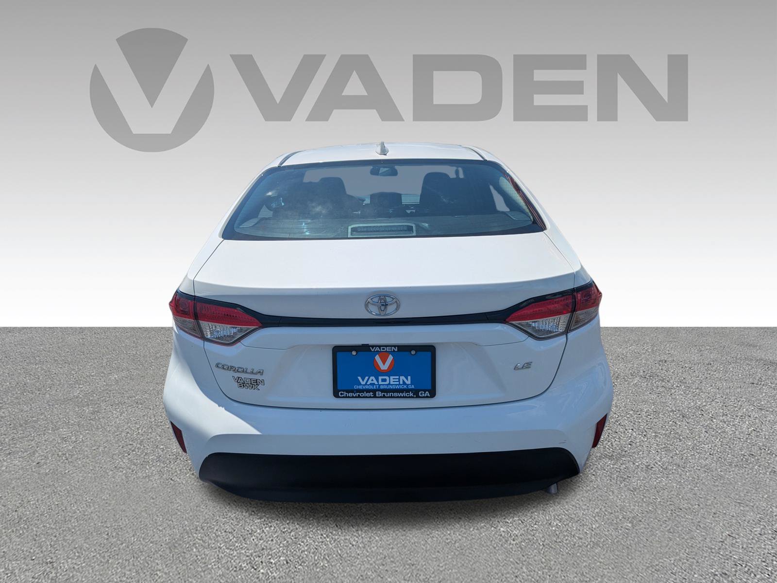 Used 2025 Toyota Corolla LE FWD image 23