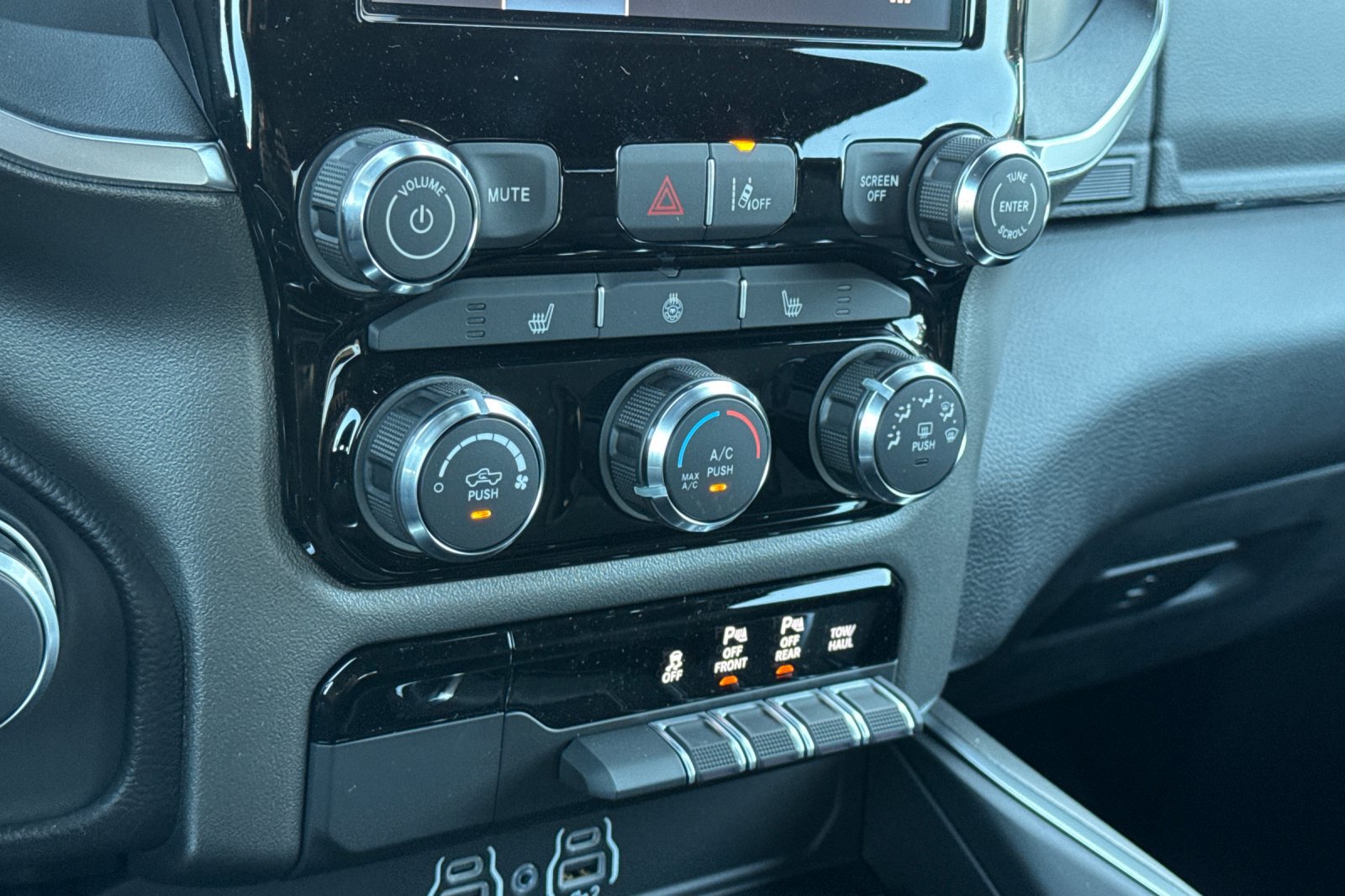 New 2027 RAM 1500 2WD Crew Cab image 18