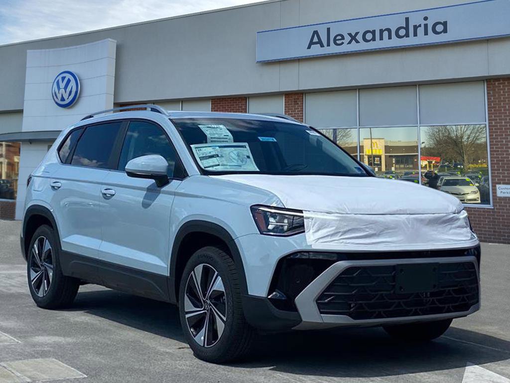 New 2026 Volkswagen Taos SE AWD/4WD image 1