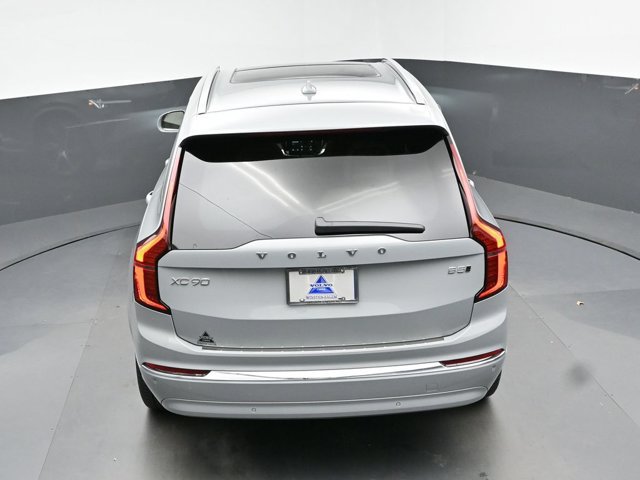 New 2026 Volvo XC90 B5 Plus w/ Protection Package Premier AWD/4WD image 48
