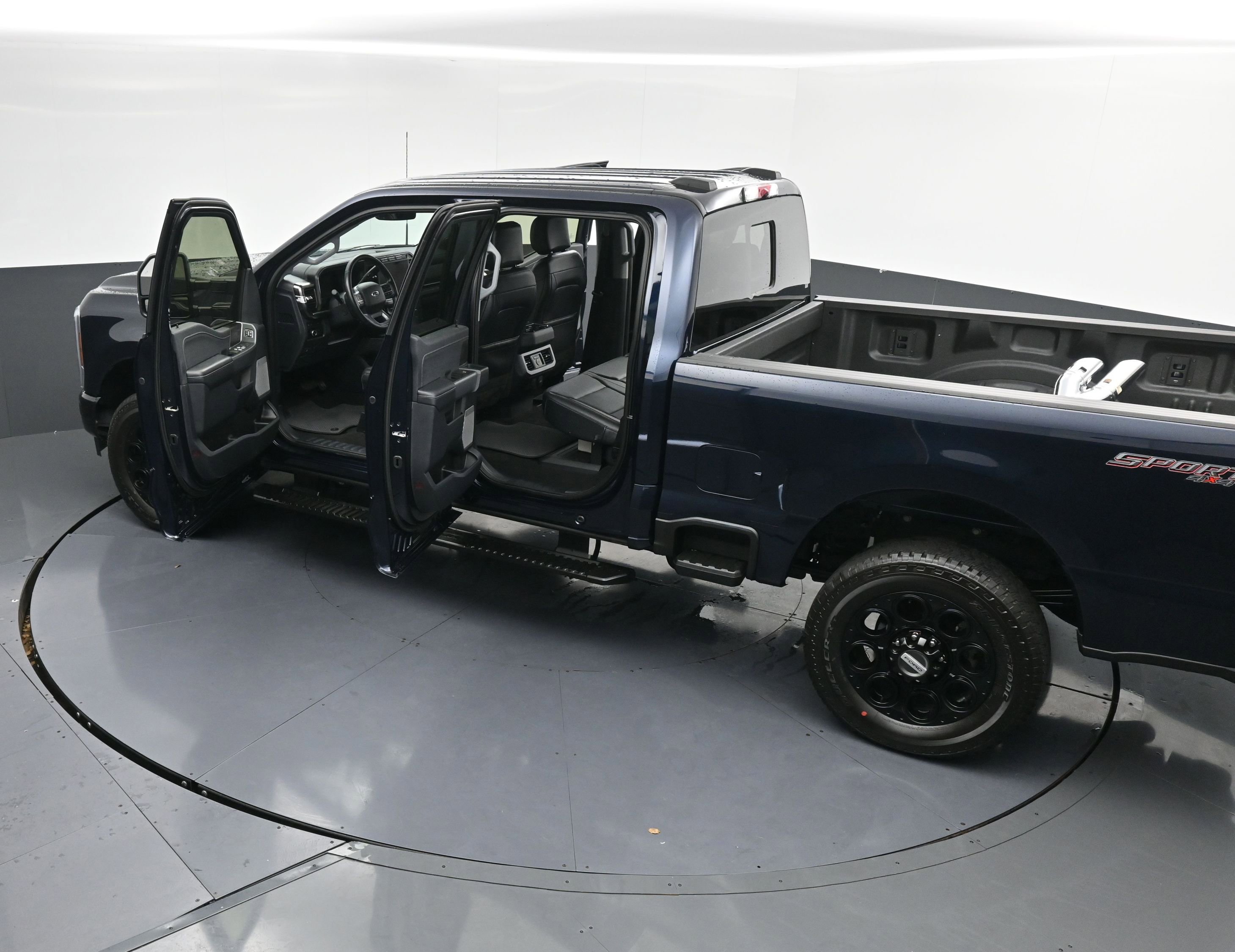 Used 2024 Ford F250 Lariat w/ Lariat Ultimate Package AWD/4WD image 48